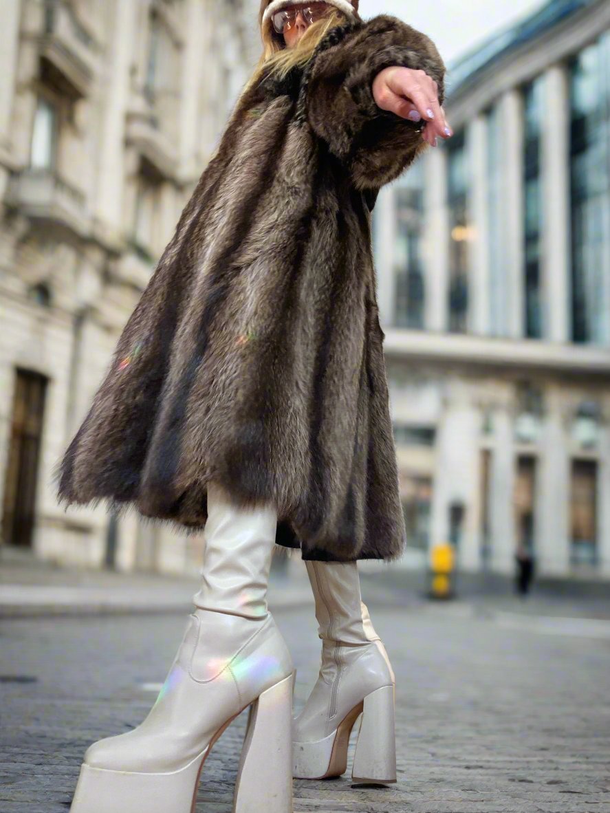 Vintage Fur Coat (693)