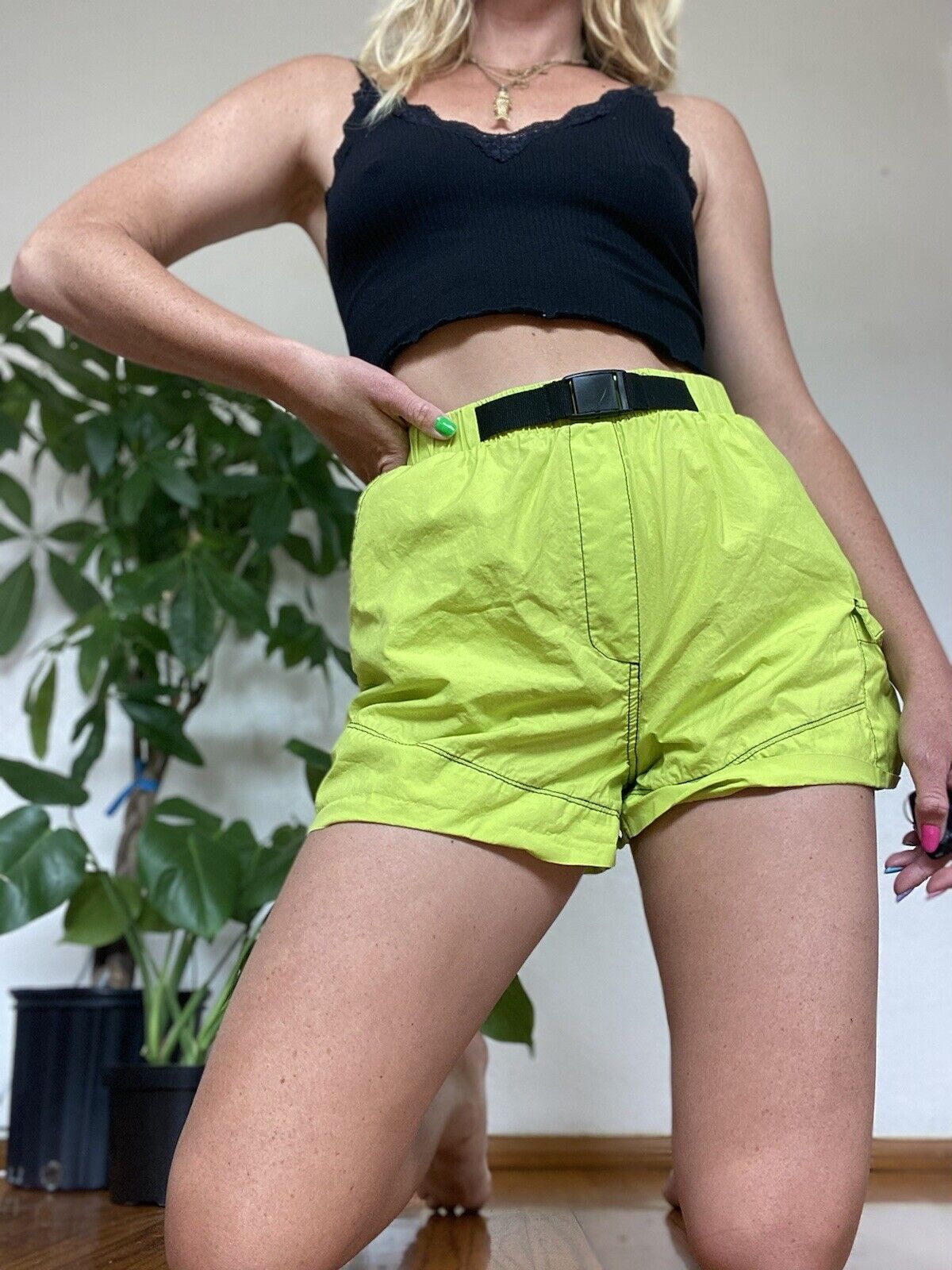 Green Cargo Shorts - Urban Outfitters - Women’s Medium # 2593