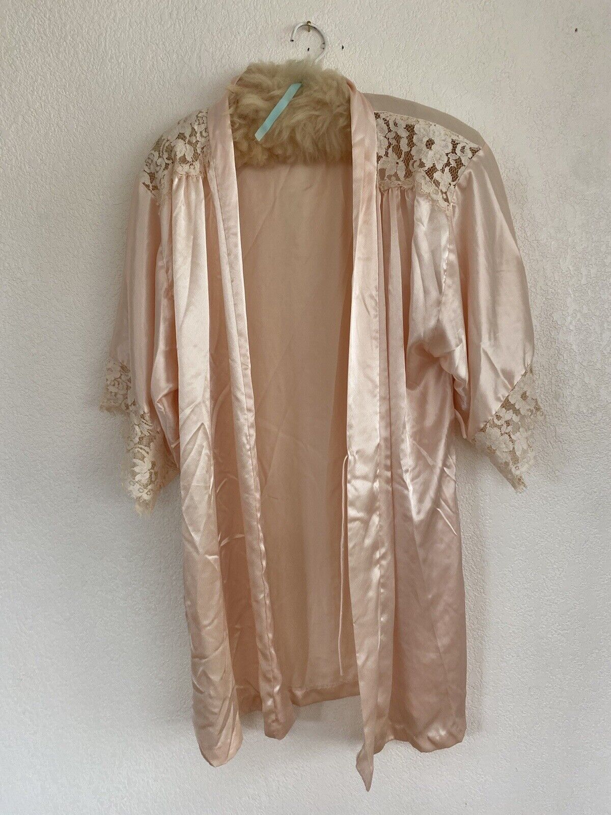 Vintage Cream Satin Robe - California Dynasty - Size Small