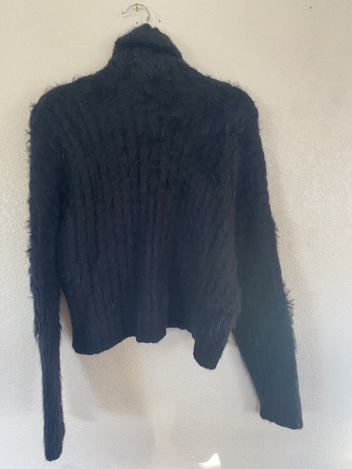Black Fuzzy Turtleneck Sweater - Unbranded - Women's Medium # 2139